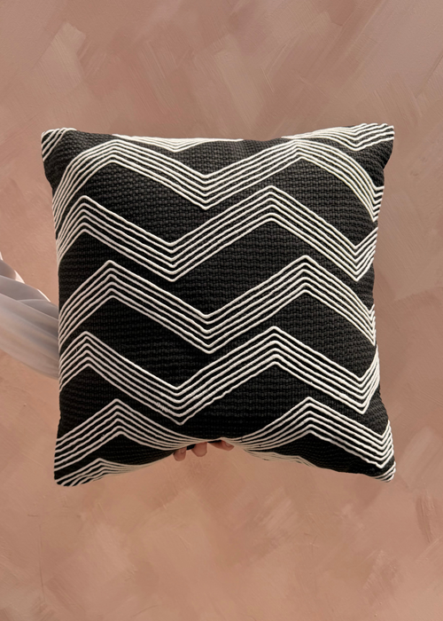 Light & Living Sierkussen Zigzag – Zwart/Crème | 45 x 45 cm
