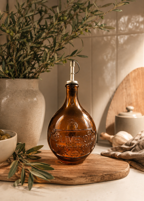 Glazen olijfoliefles amber met schenktuit