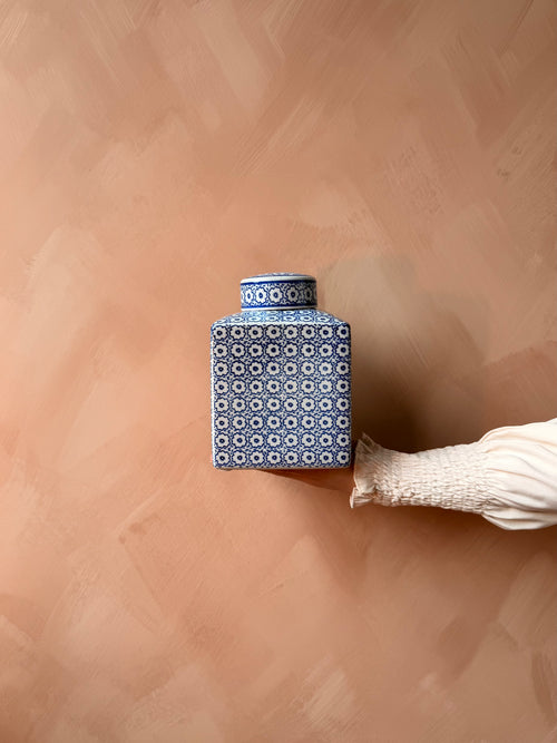 Decoratiepot – blauw-wit bloemenpatroon