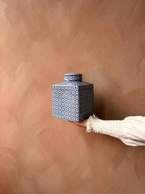 Decoratiepot – blauw-wit bloemenpatroon