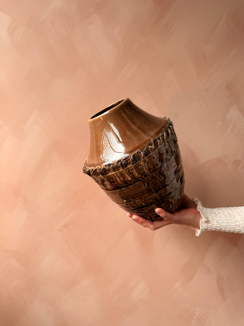 Vaas met houtlook structuur